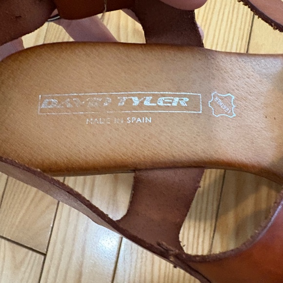 David Tyler Leather Sandals - Picture 2 of 8